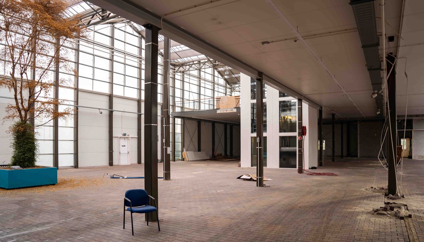 Neubau Venlo Kees Smit Gartenmöbel