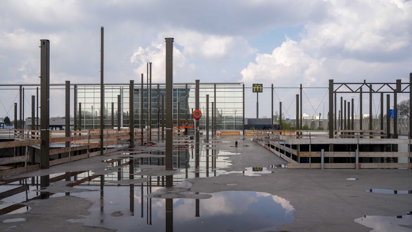 Neubau Venlo Kees Smit Gartenmöbel